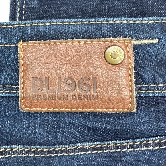 DL 1961 Cindy Slim Boot Premium Denim Boot Cut Women’s Jeans -  28 - Picture 13 of 17